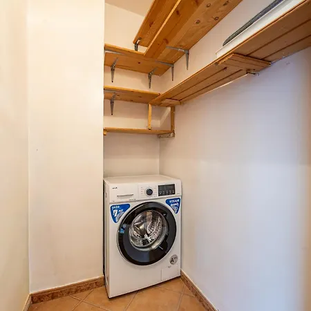 Apartament Location 2 Bedroom Next To The Varna